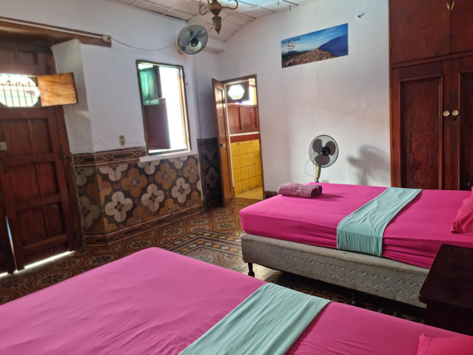 Others 3, Volcano Hostel, León