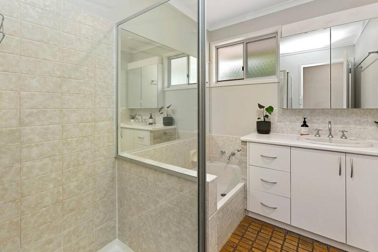 Bedroom 3, Miren Cottage Holiday Home Free Wi-Fi, Colac-Otway - South