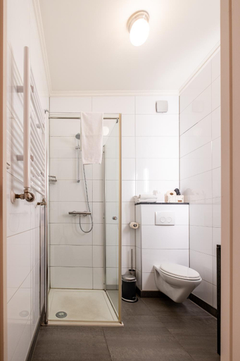 Bathroom 3, Hotel Restaurant Cafe Parkzicht, Roermond
