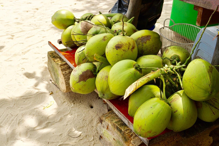 Food & Drinks 2, Sun & Sea Nai Yang Phuket, Pulau Phuket