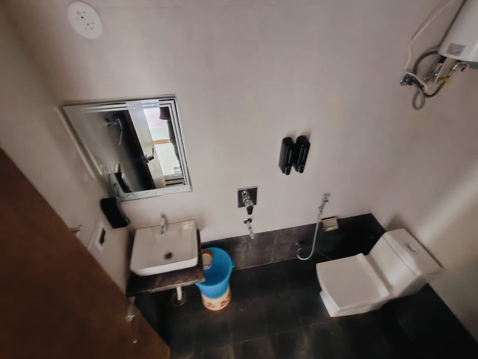 Bathroom 4, Kohinoor Hotel and Resort, Udaipur