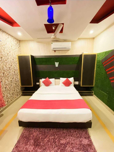Bedroom 2, sk kathiyawadi hotel & restaurant, Udaipur