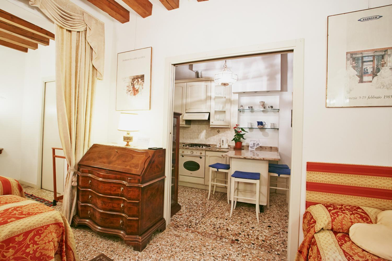 Others 4, San Luca Flats, Venezia