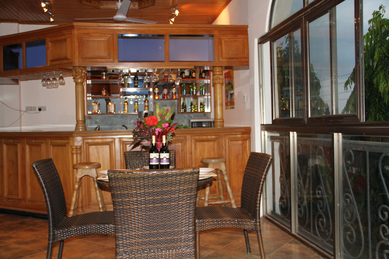 Food & Drinks 4, Villa Sankofa, Ejisu-Juabeng