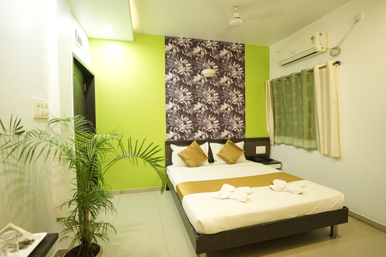 Bedroom 4, Hotel Anand, Ratnagiri