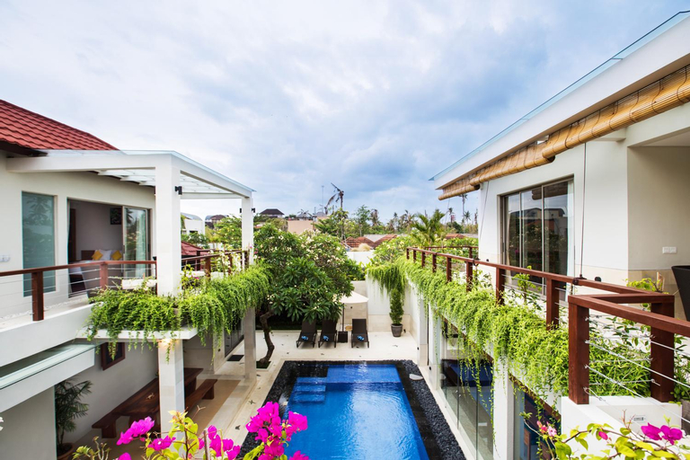 Swimming Pool 4