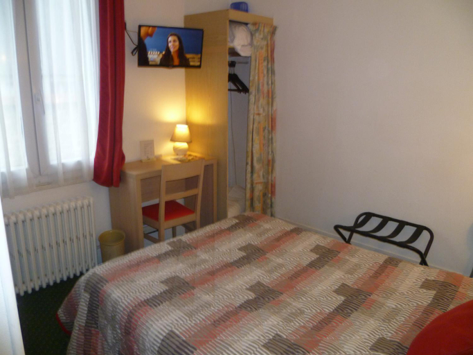 Bedroom 8