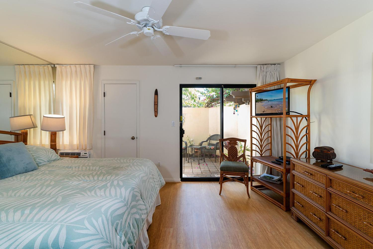 Others 4, Maui Kamaole J-104 - Private Lanais, Split AC, Maui