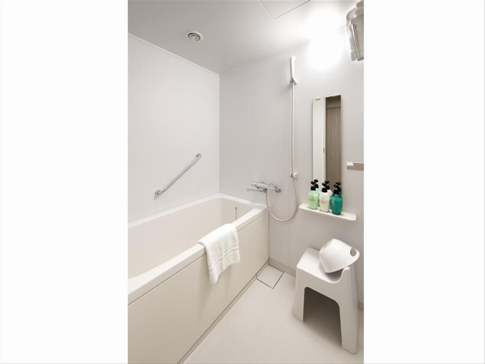 Bathroom 4