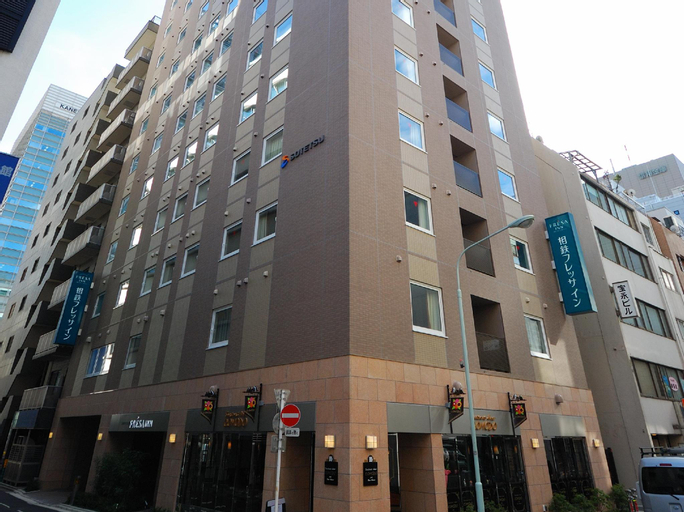 Exterior 1