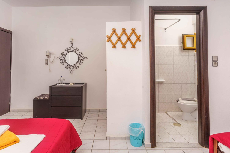 Bathroom 2, Alexander Beach Hotel, Faistos