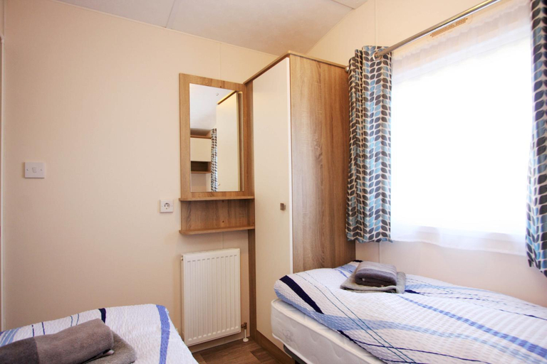 Bedroom 2, schones Chalet Tinyhouse in Ostseenahe 13km - sehr ruhige Dorflage, Rostock