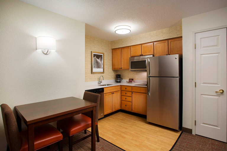 Dining Room 4
