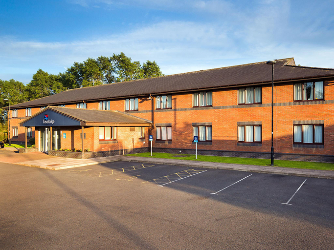 Exterior view 4, Travelodge Carlisle Todhills, Cumbria