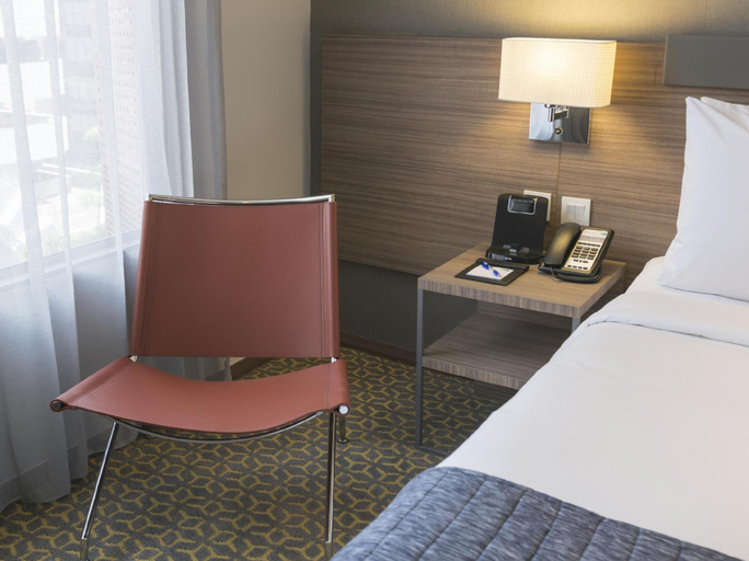 Bedroom 30
