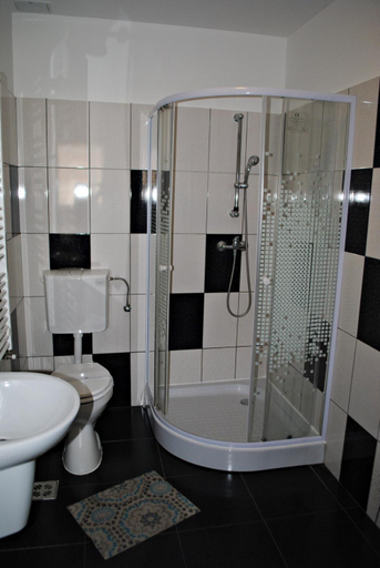 Bathroom 3, CT Tm, Timisoara