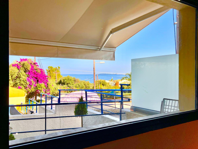 Others 2, Barbati Blu & Verde Beach Houses with pool by DadoVillas, Ionian Islands