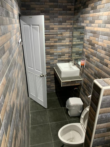 Bathroom 5