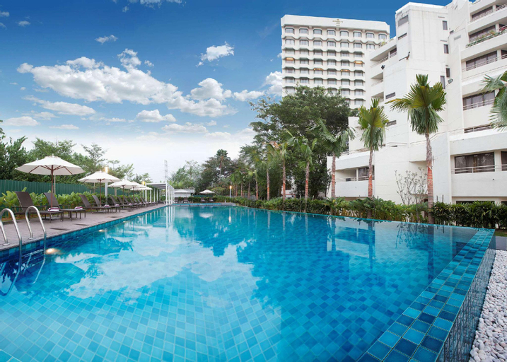Swimming Pool 8