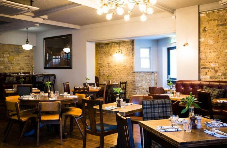 Food & Drinks 5, Victoria Inn, London