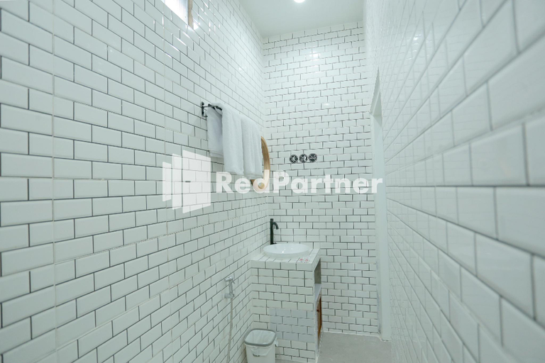 Bathroom 11
