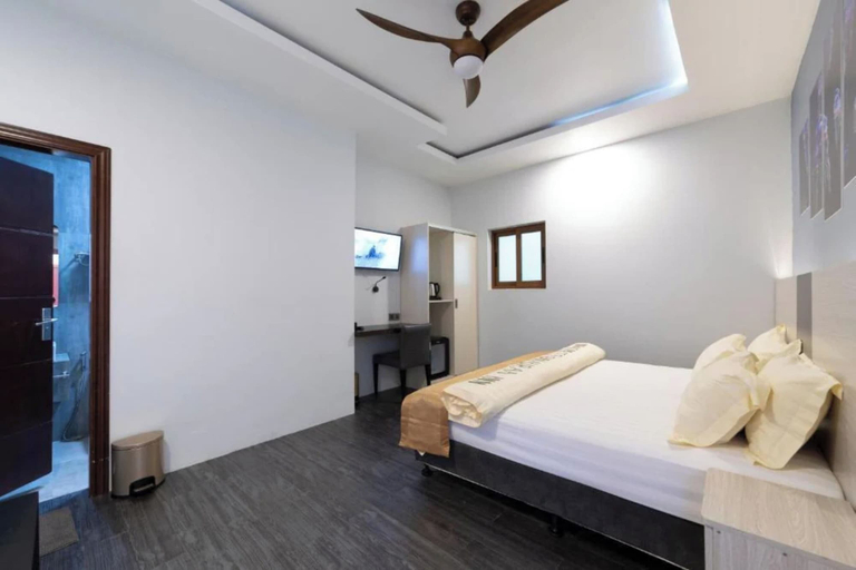 Bedroom 2, Dhiffushi Tourist Hotel, Kaafu Atoll