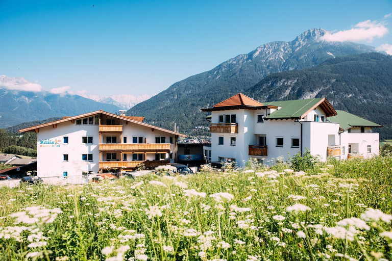 Pitzis Kinderhotel - Family Only, Imst