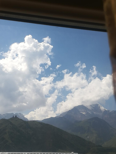 Others 5, Nikoloz Guesthouse, Kazbegi