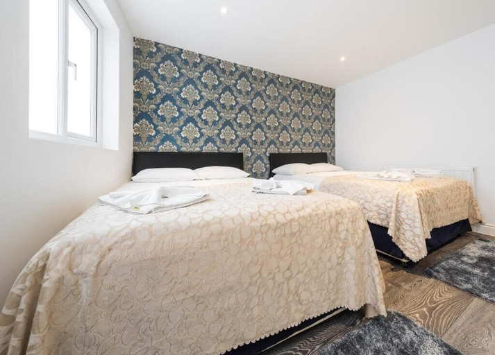 Bedroom 3, Whitechapel Grand, London