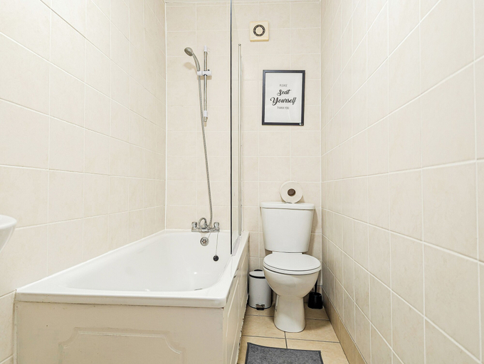 Bathroom 4, Central Southsea Guest House, Portsmouth
