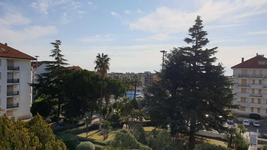 Condominio Ariazzurra S. Bart., Imperia