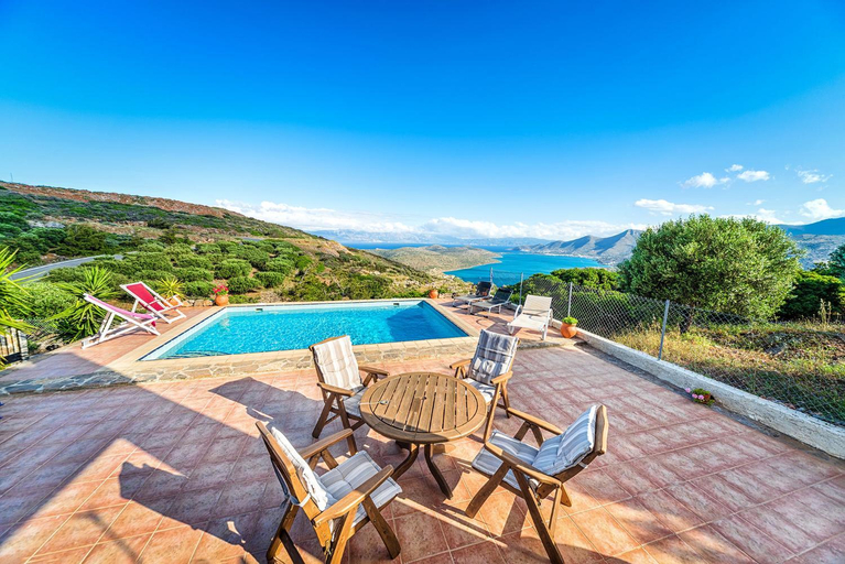 Others 4, Villa Thea, Crete