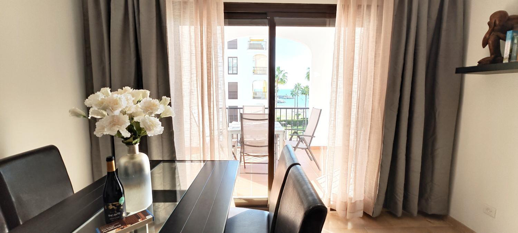Others 4, Apartment on the beach, Puerto de La Duquesa, Málaga