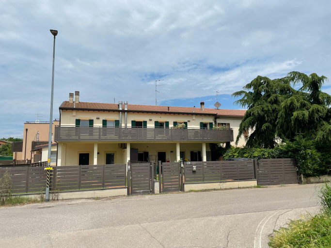 Gate To Verona, Verona