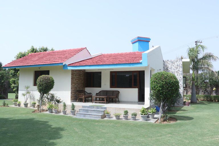 BLUE WINDS FARMS , Karnal