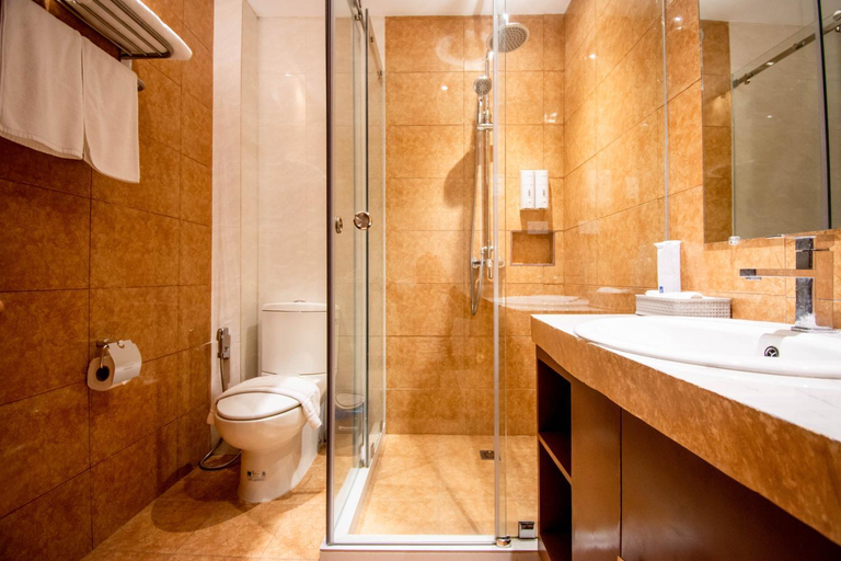 Bathroom 4, Ecl Resort Hotel Boracay, Malay