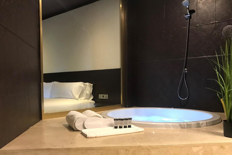 Bathroom 4, Motel Punt 14, Barcelona