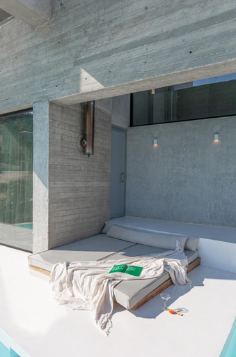 Bedroom 3, LASPI / PETRES, Peloponnese