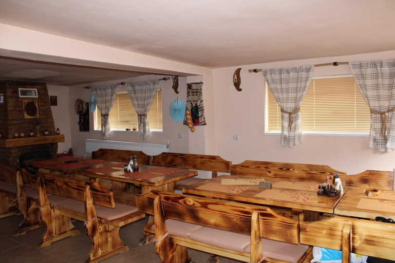 Others 5, Къщи за гости Ореха, Samokov