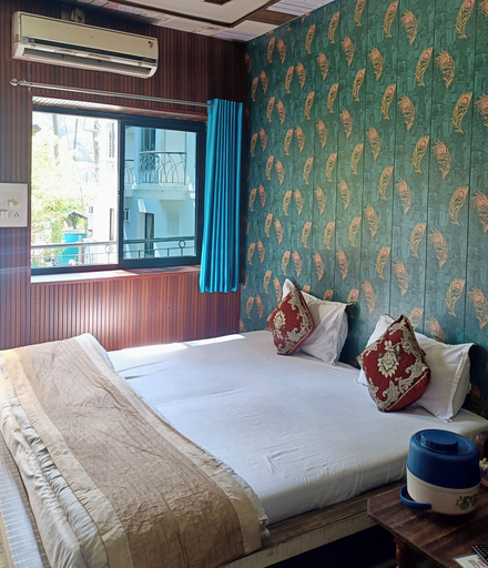 Bedroom 2, Hotel Swastik, Sirohi