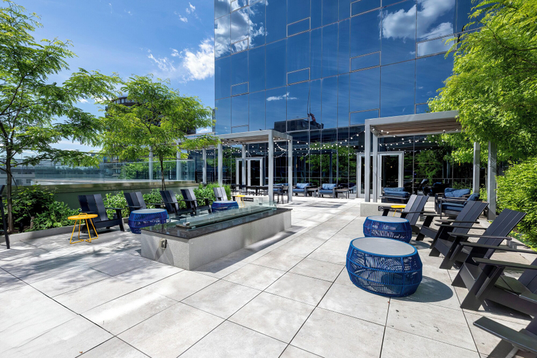 Food & Drinks 4, Atlantic Station West - ASW16G, Fairfield