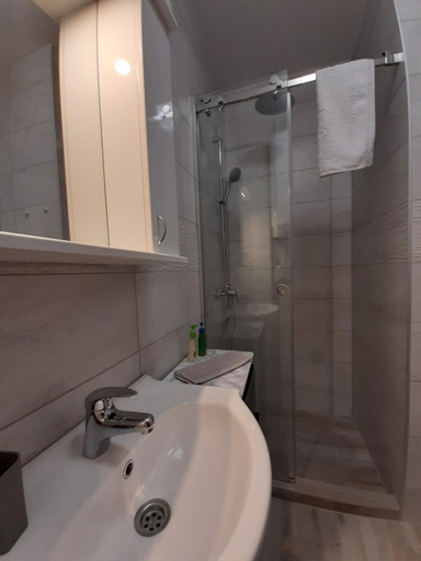 Bathroom 2, Apartment Queen, Belgrade