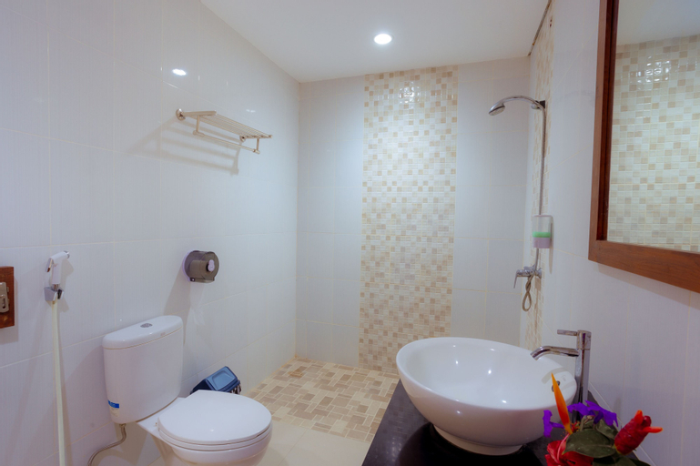 Bathroom 5