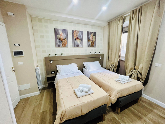 Bedroom 4, Segesta Rooms, Rome
