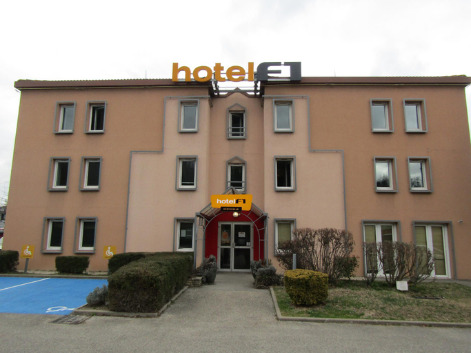 Exterior & Views 2, hotelF1 Massieux, Ain