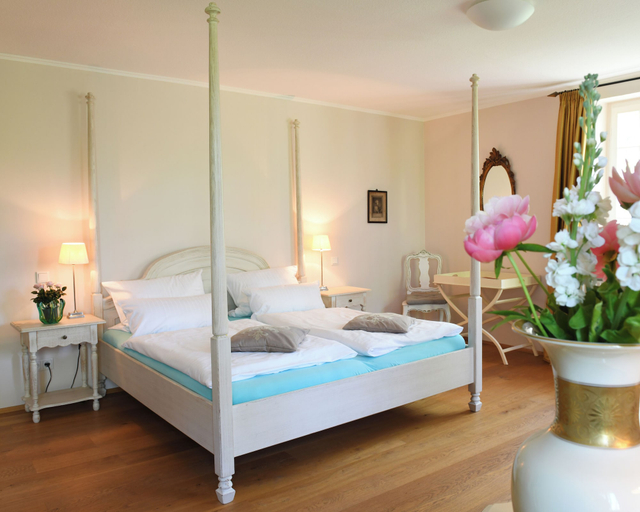 Bedroom 3, ZI Elisabeth mit Burgmauerblick, Borken