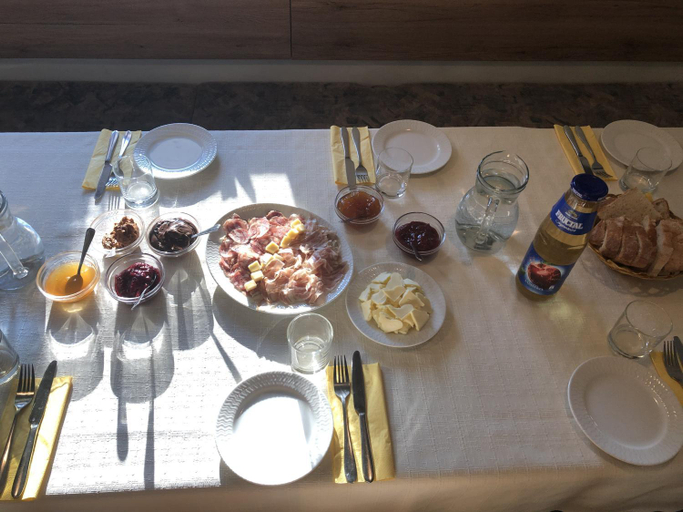 Food & Drinks 4, Farm stay Zurej, Šentjur pri Celju