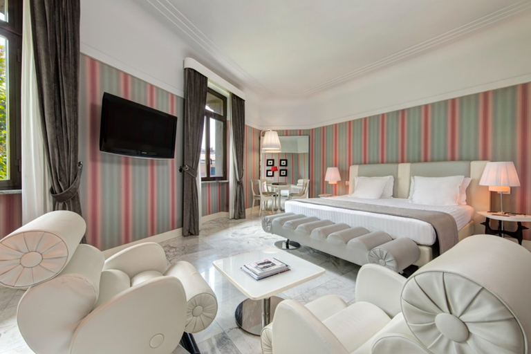Bedroom 3, Grand Hotel Palace Rome, Rome