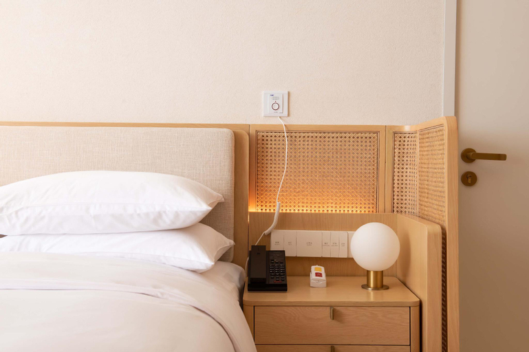 Bedroom 30