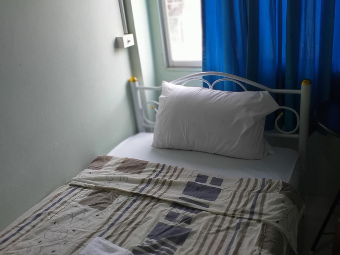 Bedroom 18